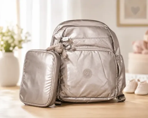 Mochila de Maternidade Kipling Maisie Metallic Glow (Ouro Rosa)