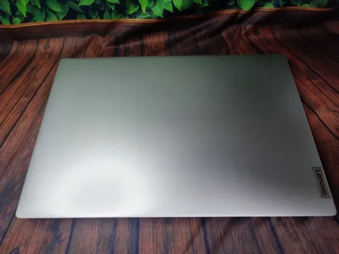 Notebook Lenovo Ideapad 3 - Celeron N4020 (8th geração)