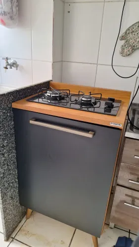 Balcão com cooktop incluso 