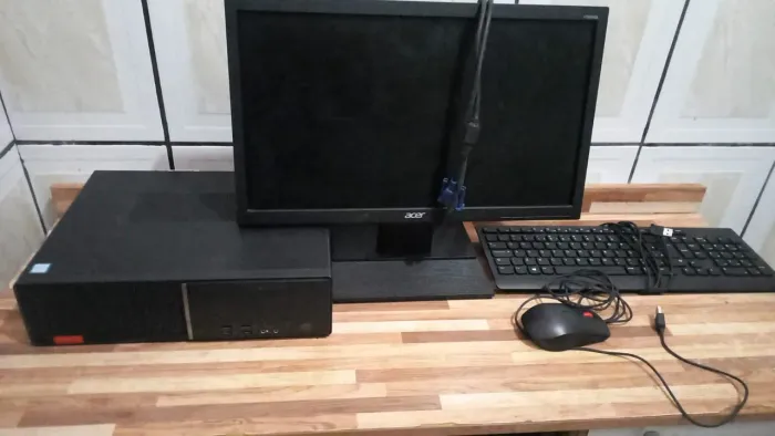 Computador acre completo faltando formatar atualizar o Gove
