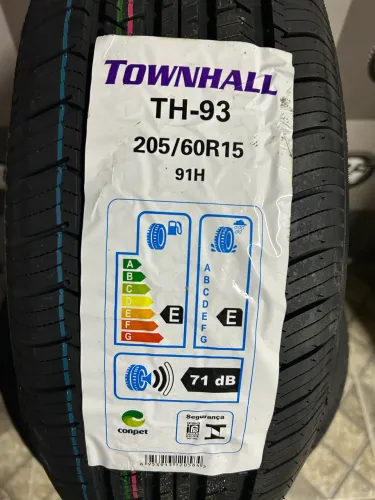 Pneu aro 15 205/60R15 NOVOO!!!