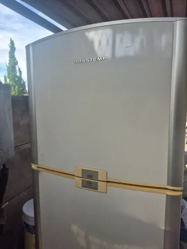 Geladeira Brastemp Gigante em perfeito estado 440 litros