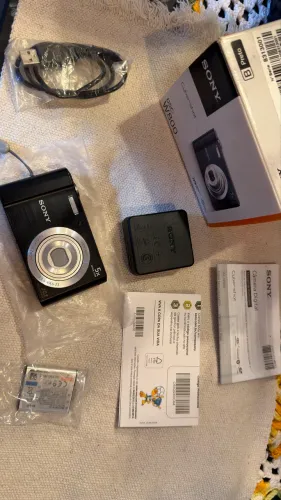 Sony Cyber-shot DSC-W800 - Relíquia, Nunca Usada | R$ 700