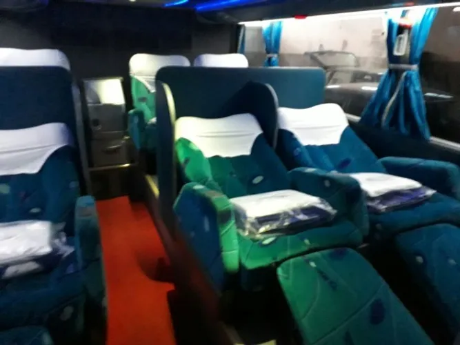 locacao de vans -onibus