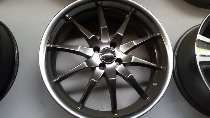 Roda aro 19 aranha 2 gloss Volkswagen gol 4x100 jogo