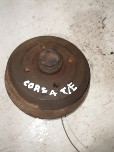 Cubo Tambor Freio Traseiro Esquerdo GM/Corsa 1.0 8V. 1995/02.