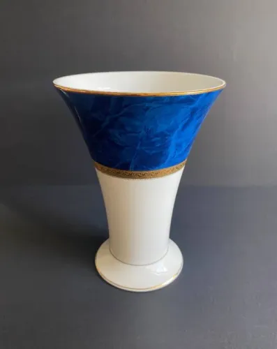 Vaso de flores Noritake luxo porcelana fina coleção Sri Lanka branco azul 23cm altura.