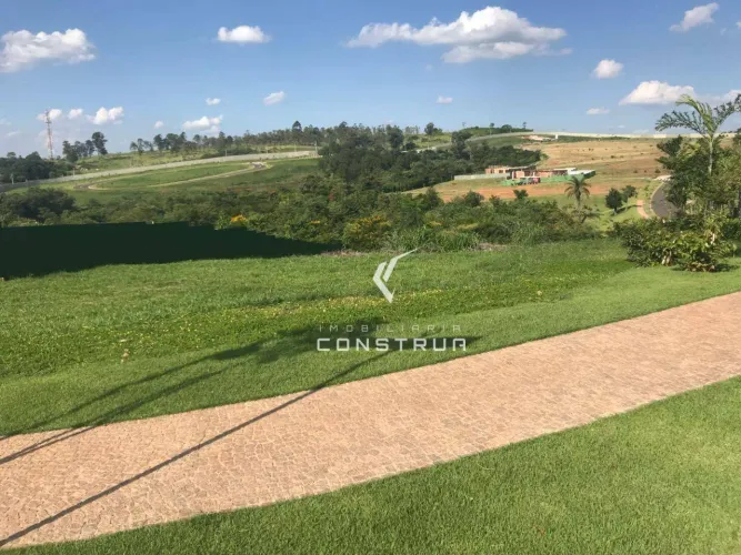 Terreno à venda no Condomínio Pedra Alta em Sousas