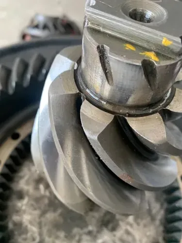 coroa e pinhao hl5 reduzido 8x45 mercedes benz 