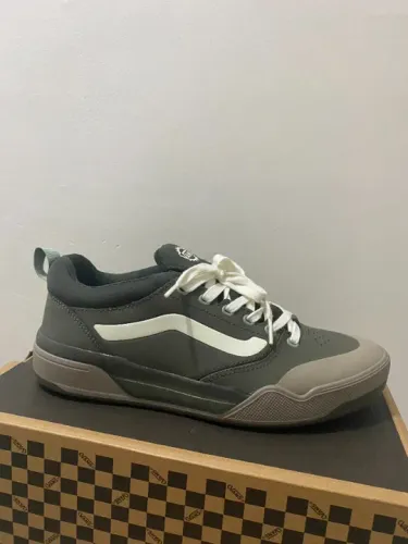 Vans Bmx peak - Lewis Mills