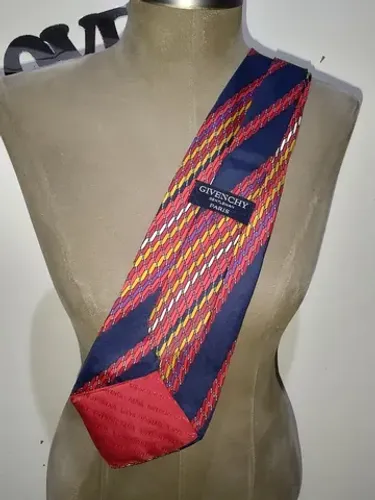 Gravata Givenchy 