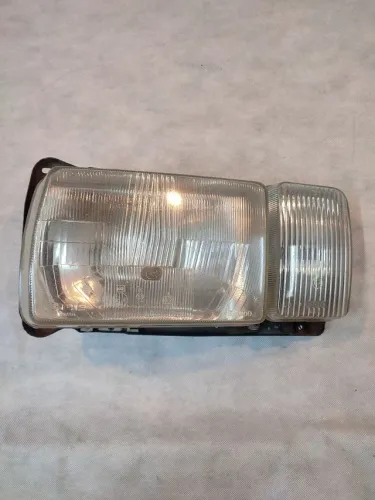 Farol SANTANA/QUANTUM GLS 
