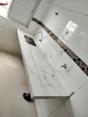 Pias esculpidas no porcelanato 