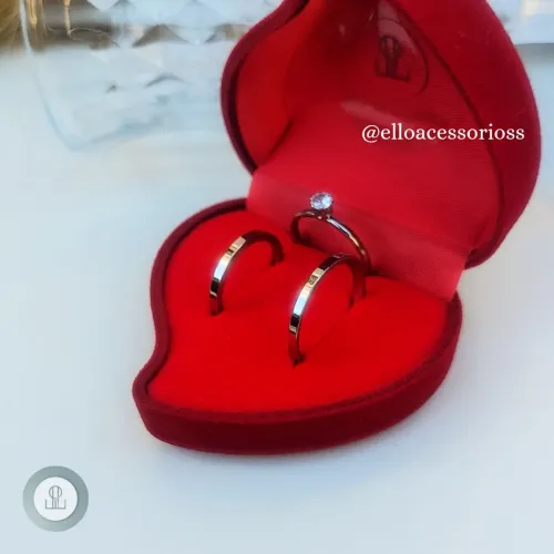 Par de Alianças com Anel solitário