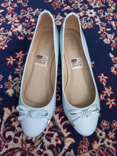 Sapato feminino azul bebê 