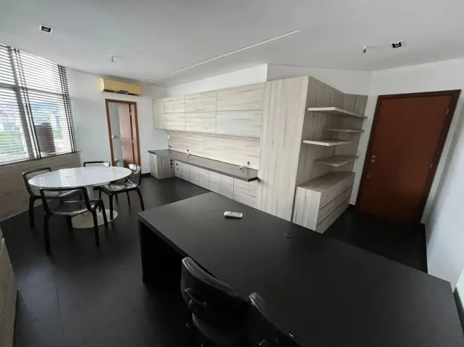 Sala comercial mobiliada para comprar ou alugar no Santa Efigênia