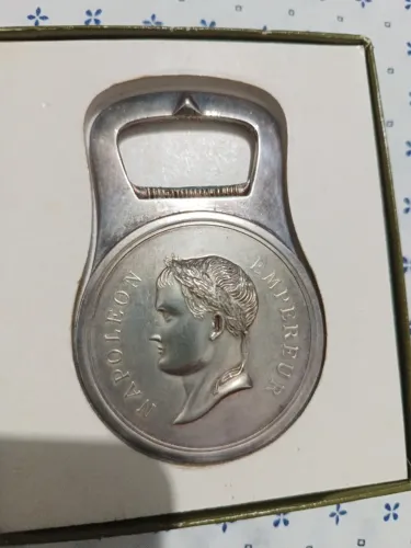 Abridor de garrafas Christofle Paris - Napoléon Empereur (com caixa)