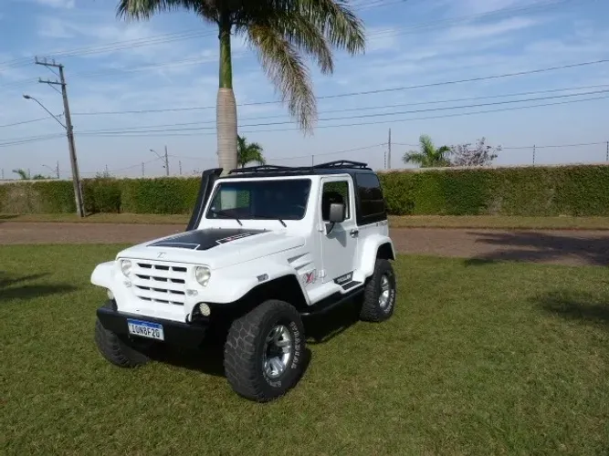 Troller T-4 4X4 3.0 TB Int. Cap. Rígida Diesel 2008