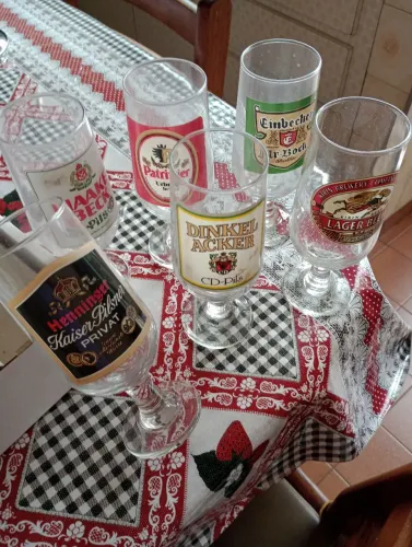 Jogo de copos vintage para cerveja 