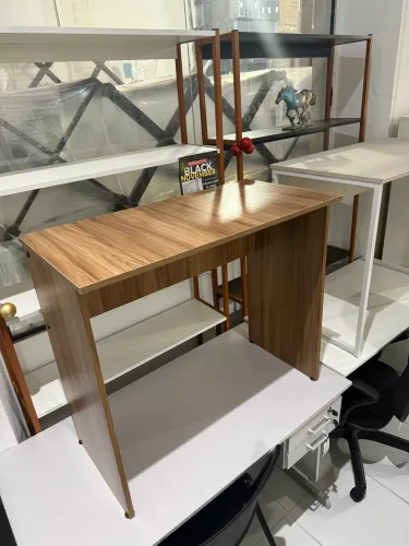 Mesa para estudo notebook 0,80 X 0,52m 