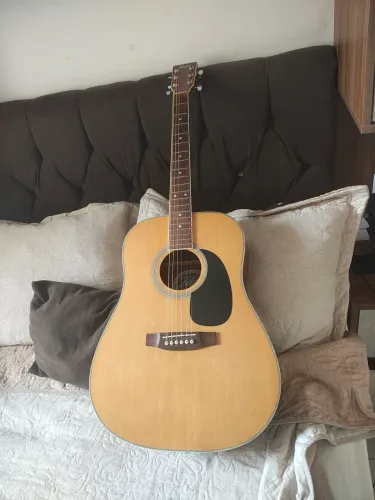 Violão hofima semi novo sem detalhes!!!! 