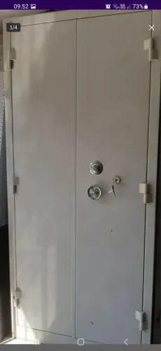 Armário de aço reforçado