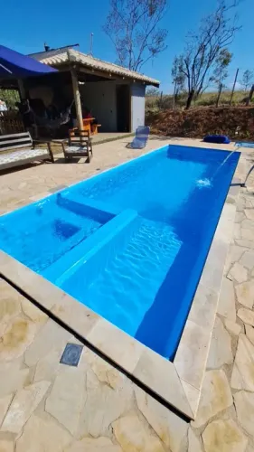 Ana: piscina com spa de fibra, diretamente de fábrica