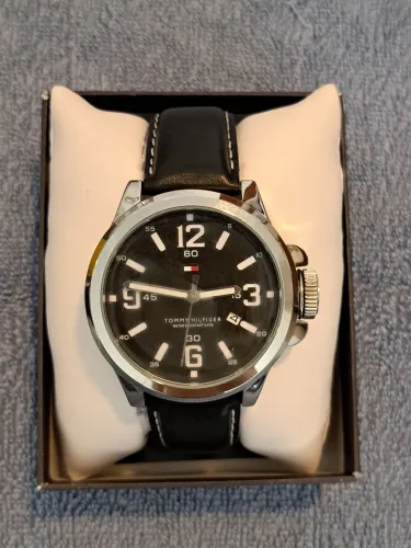 Relógio Tommy Hilfiger TH.40.1.14.0694