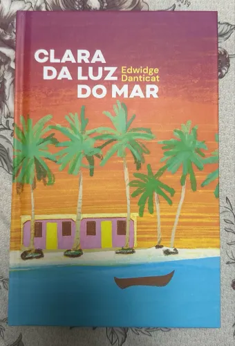 Livro Clara da luz do mar