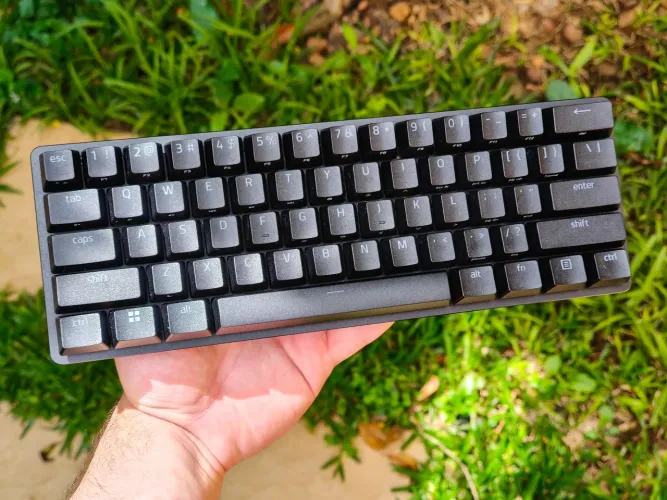 Teclado Gamer Razer Huntsman Mini 60% - Switch Purple Óptico