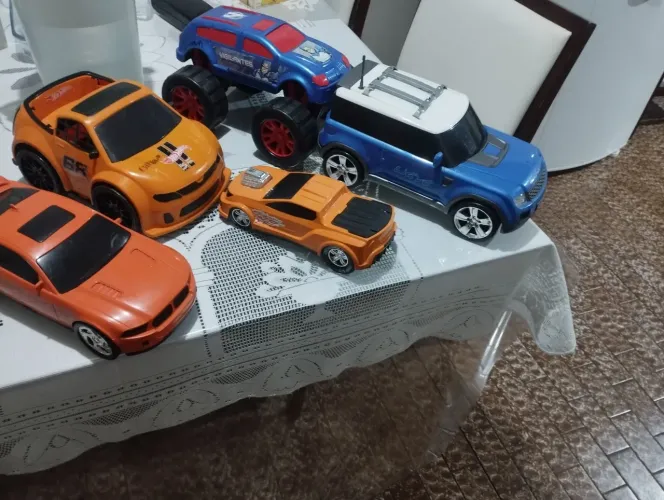 Lote De carrinhos brinquedos