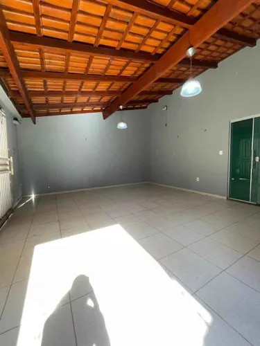 * CASA A VENDA ZONA NORTE