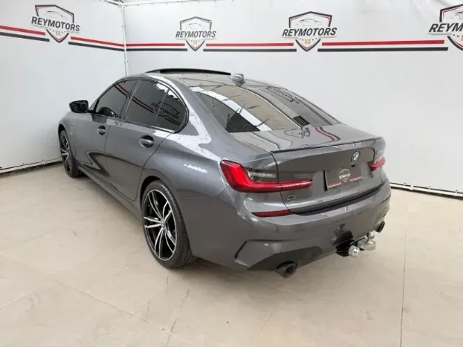 BMW 330E M Sport 2.0 Turbo Híbrido AU 2022