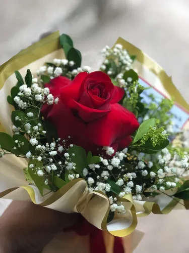 Buquê romântico, mimo de rosa , buquê de 1 rosa , buquê de presente , mimo presente