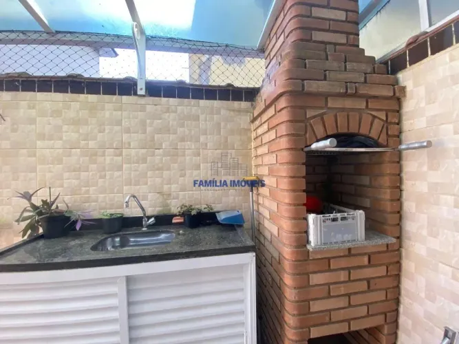 Sobrado duplex 3 dormitórios Macuco Santos SP