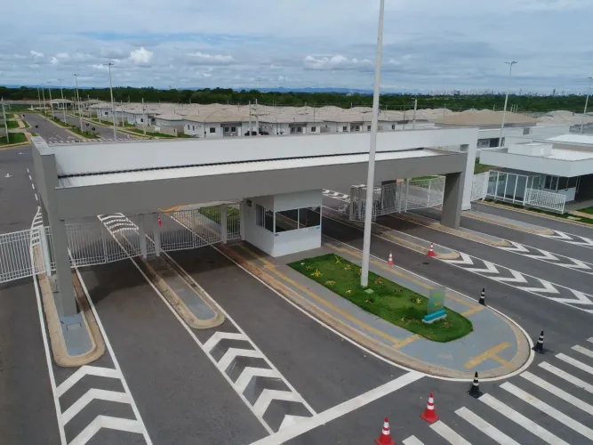 Vende-se casas 2/4 e 3/4 no Condominio RNI Origem do Sol em Várzea Grande MT.