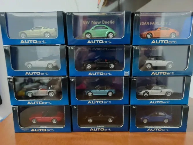 1:64 Coleção Autoart 12un Porsche Nissan BMW MB VW Mustang
