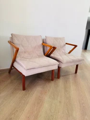 Cadeiras Estilo Retrô/Moderna - Excelente Estado!