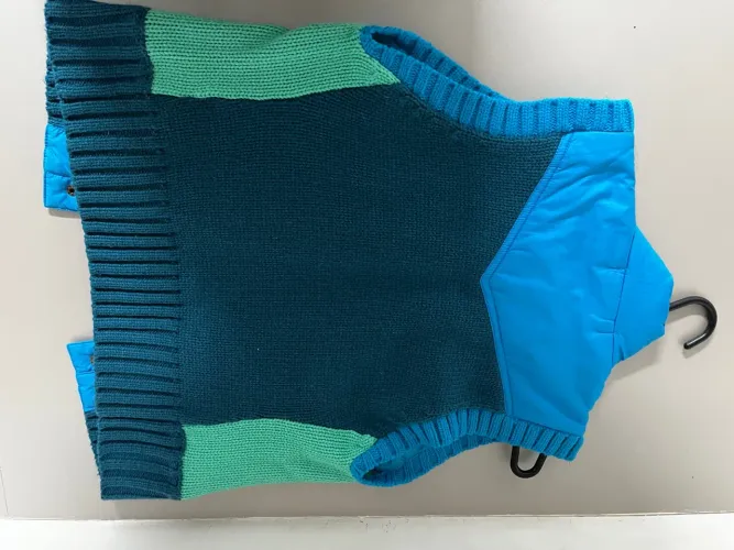 Colete Azul e Verde