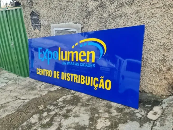 Placas em ACM 