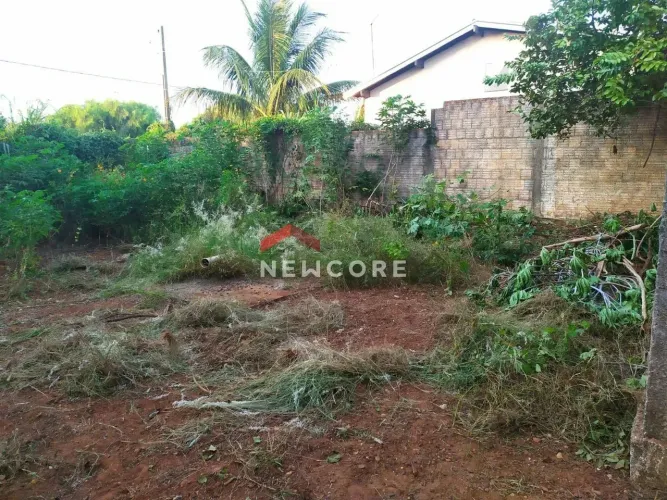 Lote em Rua Oswaldo Santos Ferreira - Jardim Roberto Selmi Dei - Araraquara/SP