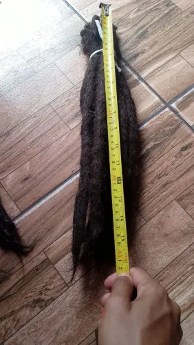 Vendo cabelo dred humano vem 27 fios valor 350