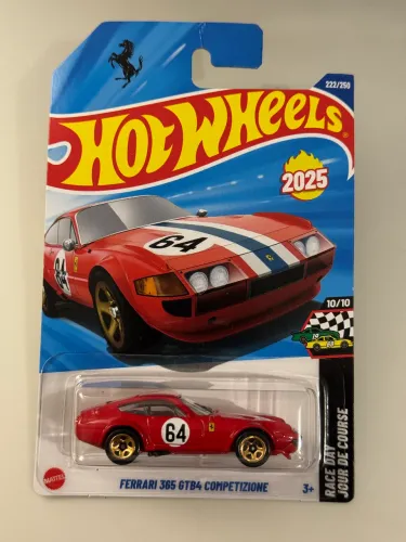 Hot Wheels Ferrari 365 GTB4 Competizione vermelha