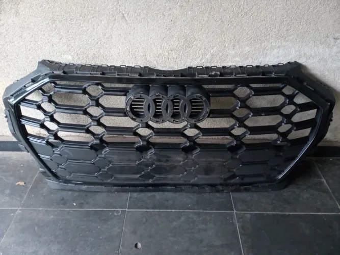 Grade Audi Q5 S-Line 2021 A 2024 