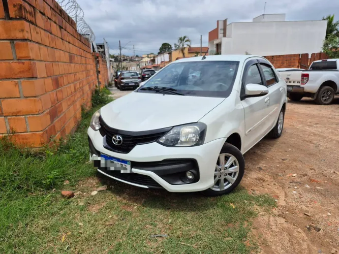 Etios X Plus Sedan 1.5 Flex 16V 4P Mec. 2019