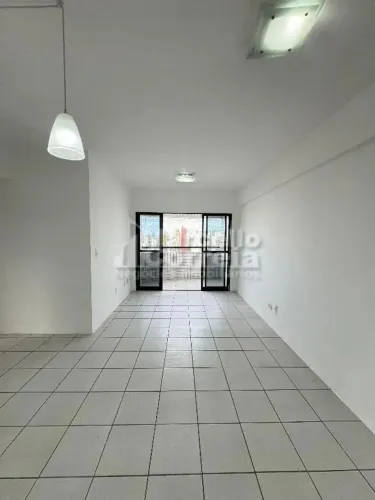 Apartamento de 78m² no bairro do Espinheiro