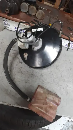Hidrovacuo com cilindro do freio e reservatório Xsara Picasso