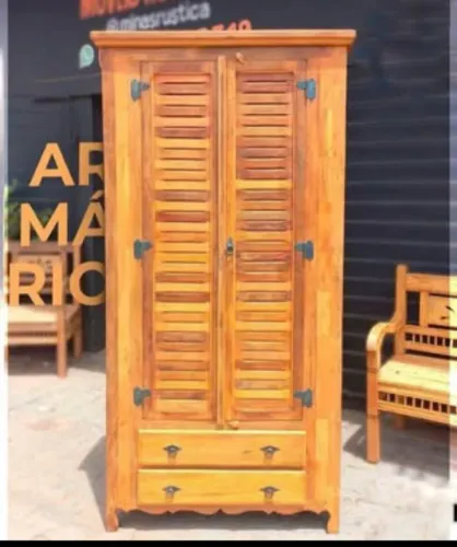 Armário de Madeira Peroba