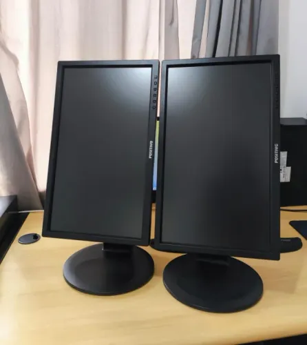 Monitor regulagem de altura vira na vertical e horizontal