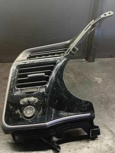 Moldura Esquerda Difusor De Ar Com Botões Honda City 2015 A 2020 Original